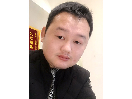 高級設(shè)計(jì)師李林